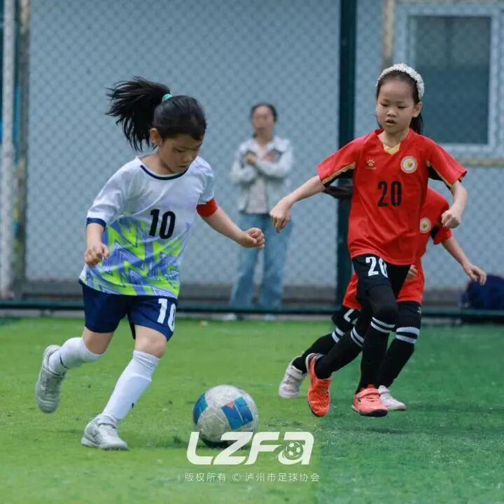 IM电竞官方网站-中国青少年足球联赛（四川泸州赛区）暨 “酒城麒麟杯” 泸州市第四届青少年校园体育联赛足球基地赛完美收官